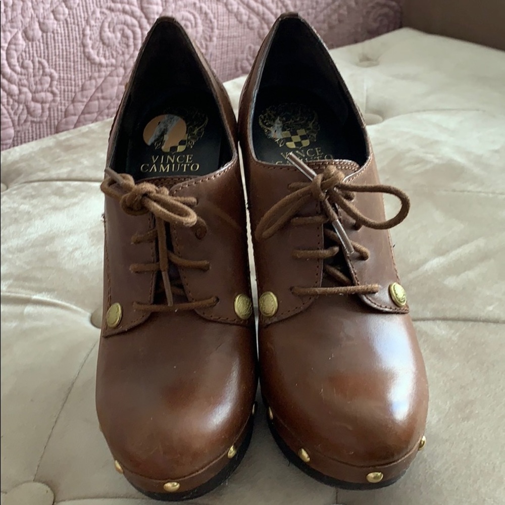 Vince Camuto High Heels  oxfords